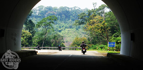 Easy Rider Saigon to Dalat Motorbike Tour